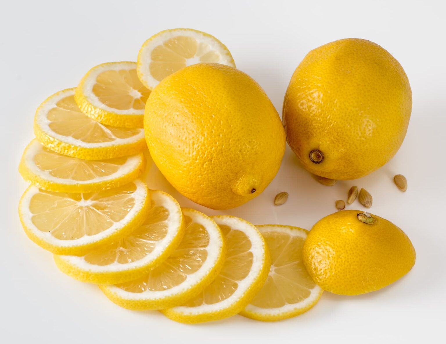 How Long Do Lemons Last In The Fridge? Shelf Life, Storage