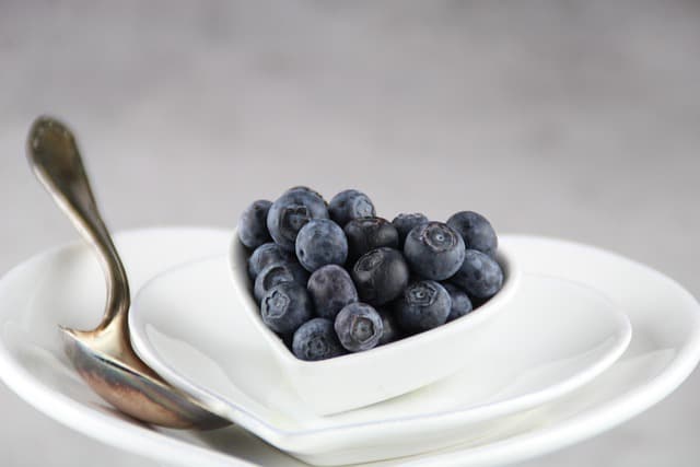 how long do blueberries last in the fridge