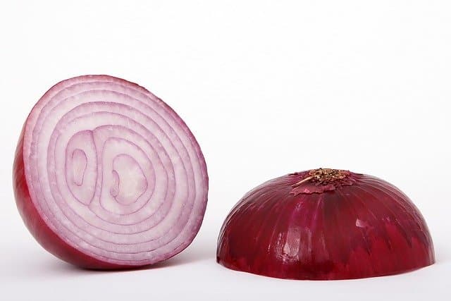 how long does red onion last in the fridge