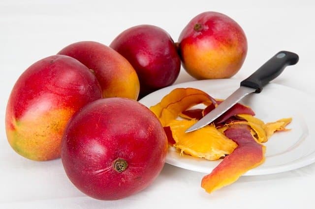 How long do mangoes last in the fridge