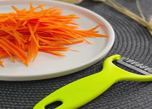 How To Julienne Carrots