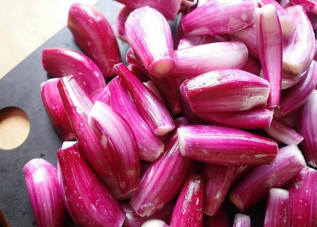 how long do pickled shallots last