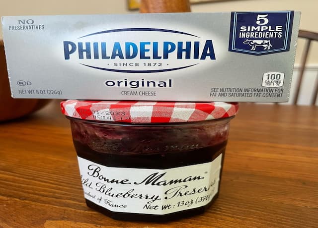 Does Philadelphia Cream Cheese Go Bad?