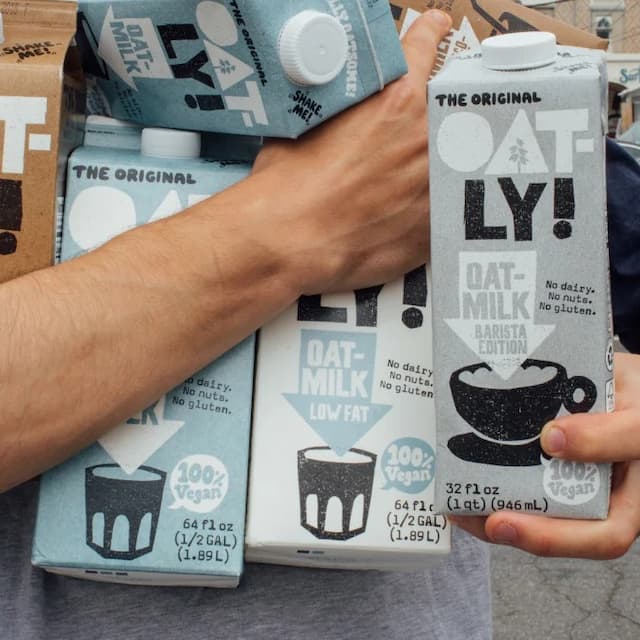 how long does Oatly Milk Last