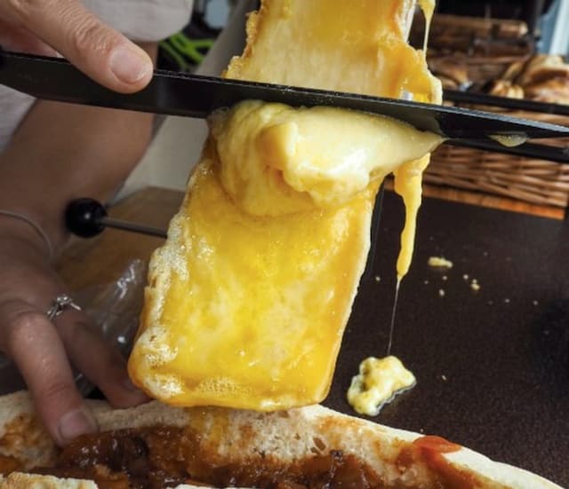 how long does Raclette Cheese Last