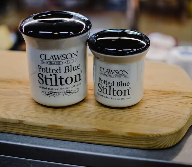how long does potted Stilton Last_