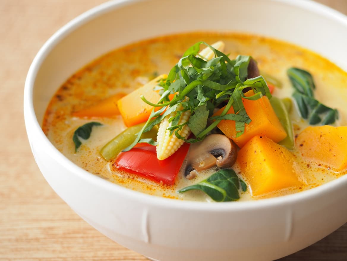 Thai Coconut Curry Soup