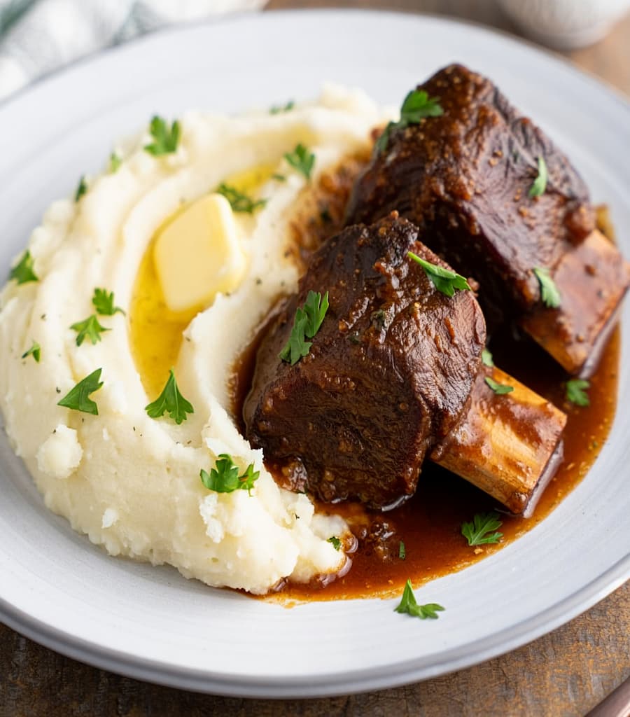 Mashed Cauliflower with Braised Short Ribs