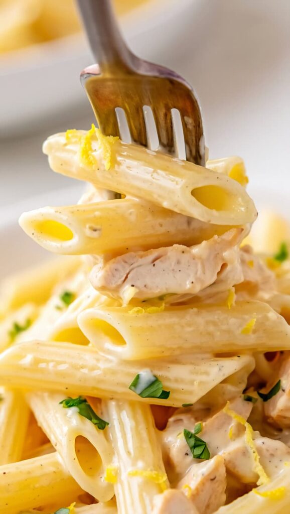 High Protein Creamy Chicken Pasta (Healthy & Under 500 Calories)