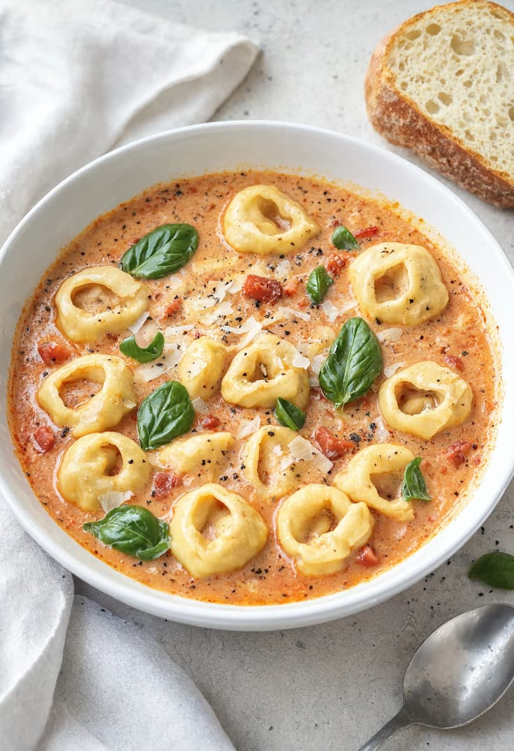 Creamy Tomato Tortellini Soup
